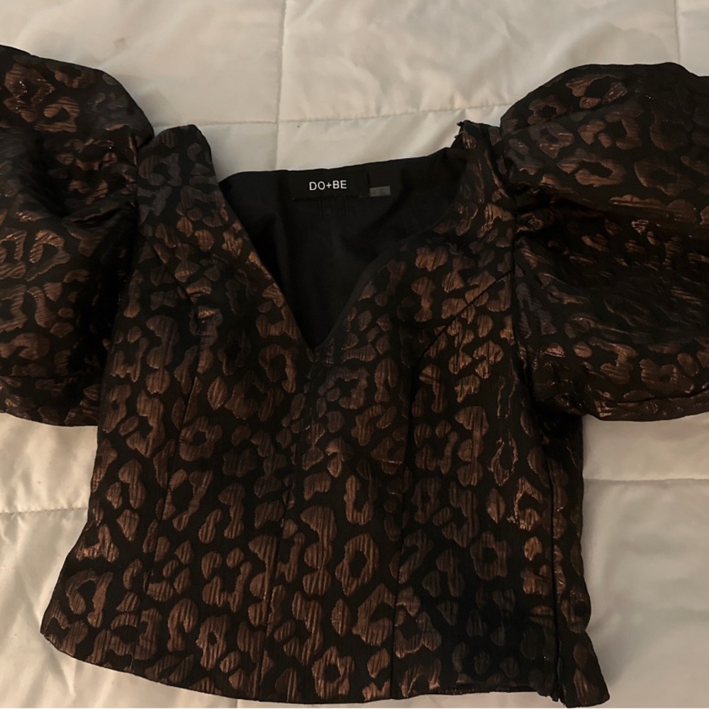DO+BE Black and Brown Puff Sleeve Crop Blouse